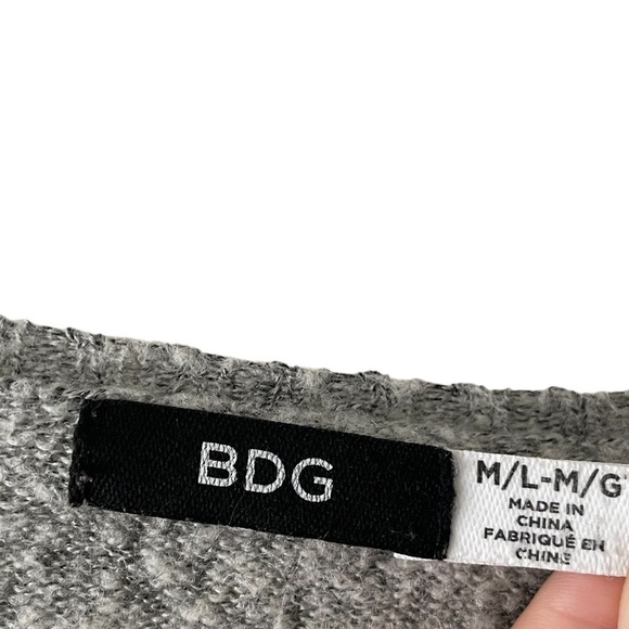 BDG (Urban Outfitters) Cozy Striped V Neck Sweater - Picture 4 of 4